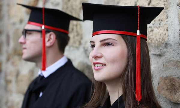 法学硕士和法律硕士只有一字之差，但两者截然不同，除了名字有点差别-南海国际学分银行