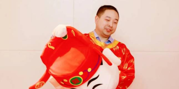 南海校友風(fēng)采 | 王國(guó)剛：“馬行千里吃草，狼行千里吃肉！”